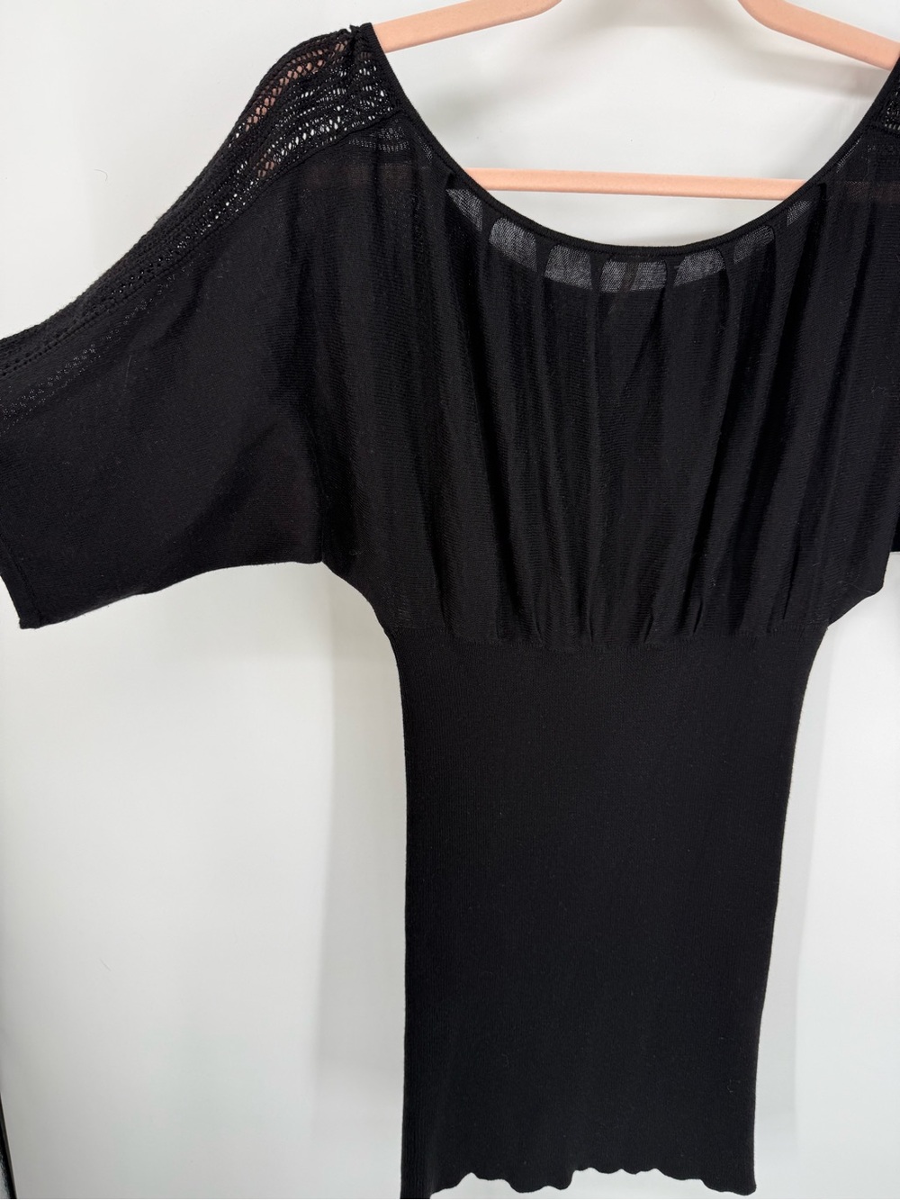 Free People Women Black Top‎ Small Crochet Sleeves Fitted Boho Goth Minimalist - Picture 6 of 6